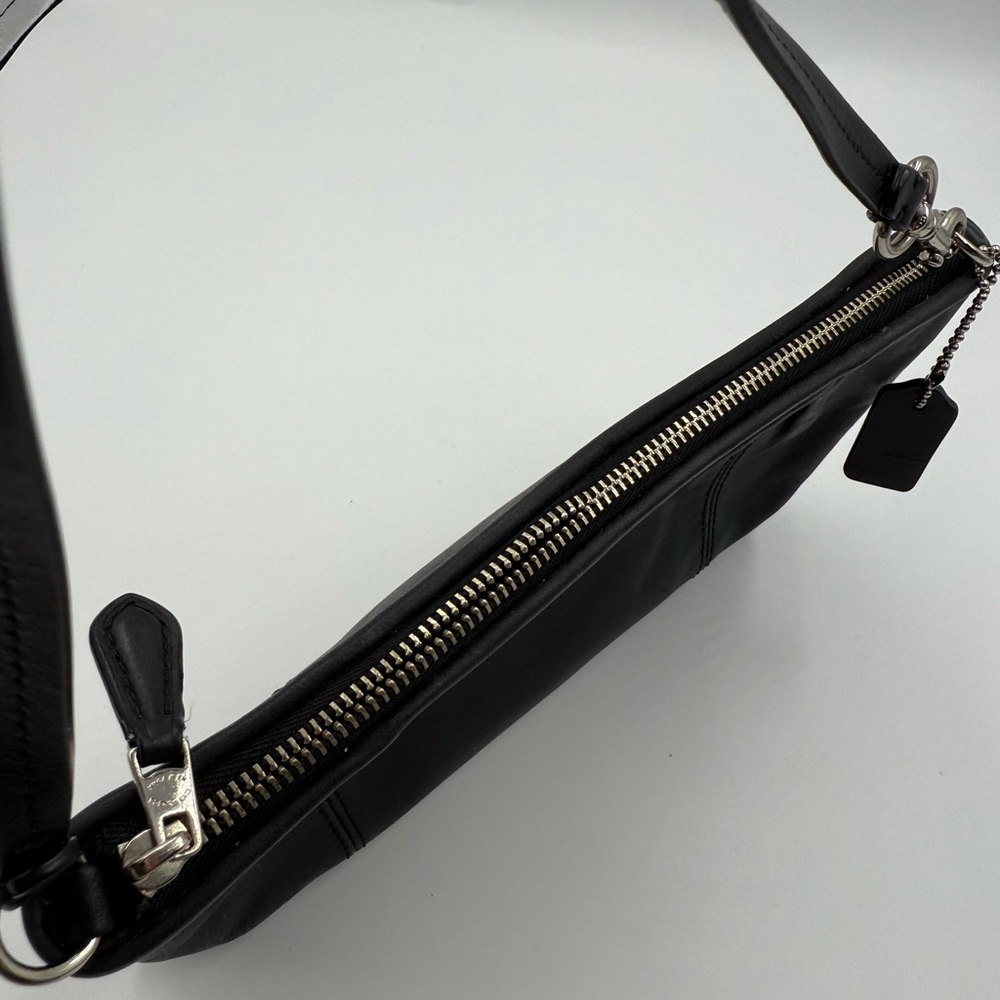 Coach Vintage Colette Leather Wristlet Clutch F52153 - Picture 11 of 15